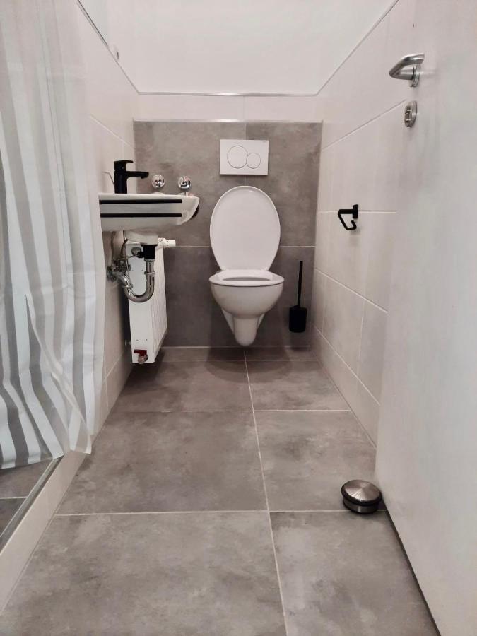 Apartment Seestern In Steinhude, Ruhig Gelegen , 2 Schlafzimmer, 2 Baeder, Freies Wlan *