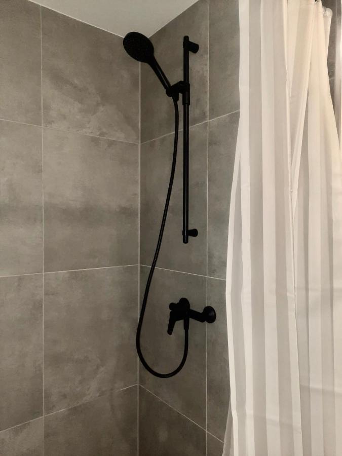 Seestern In Steinhude, Ruhig Gelegen , 2 Schlafzimmer, 2 Baeder, Freies Wlan *